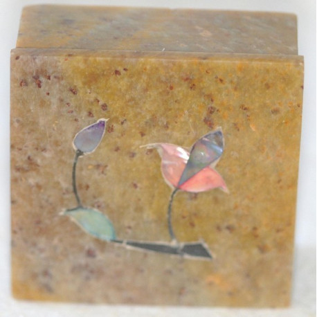 Boîte carrée en Stéatite